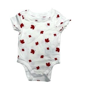 Old Navy White Baby One piece Red Maple Leaves Rare 3-6 mos nwot‎